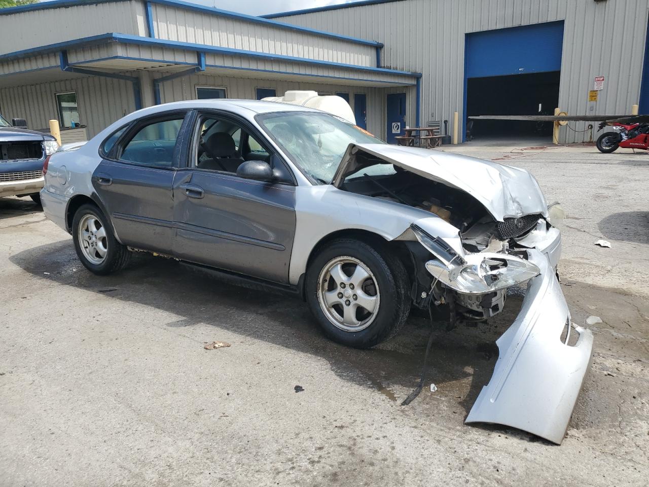 1FAFP53205A203638 2005 Ford Taurus Se