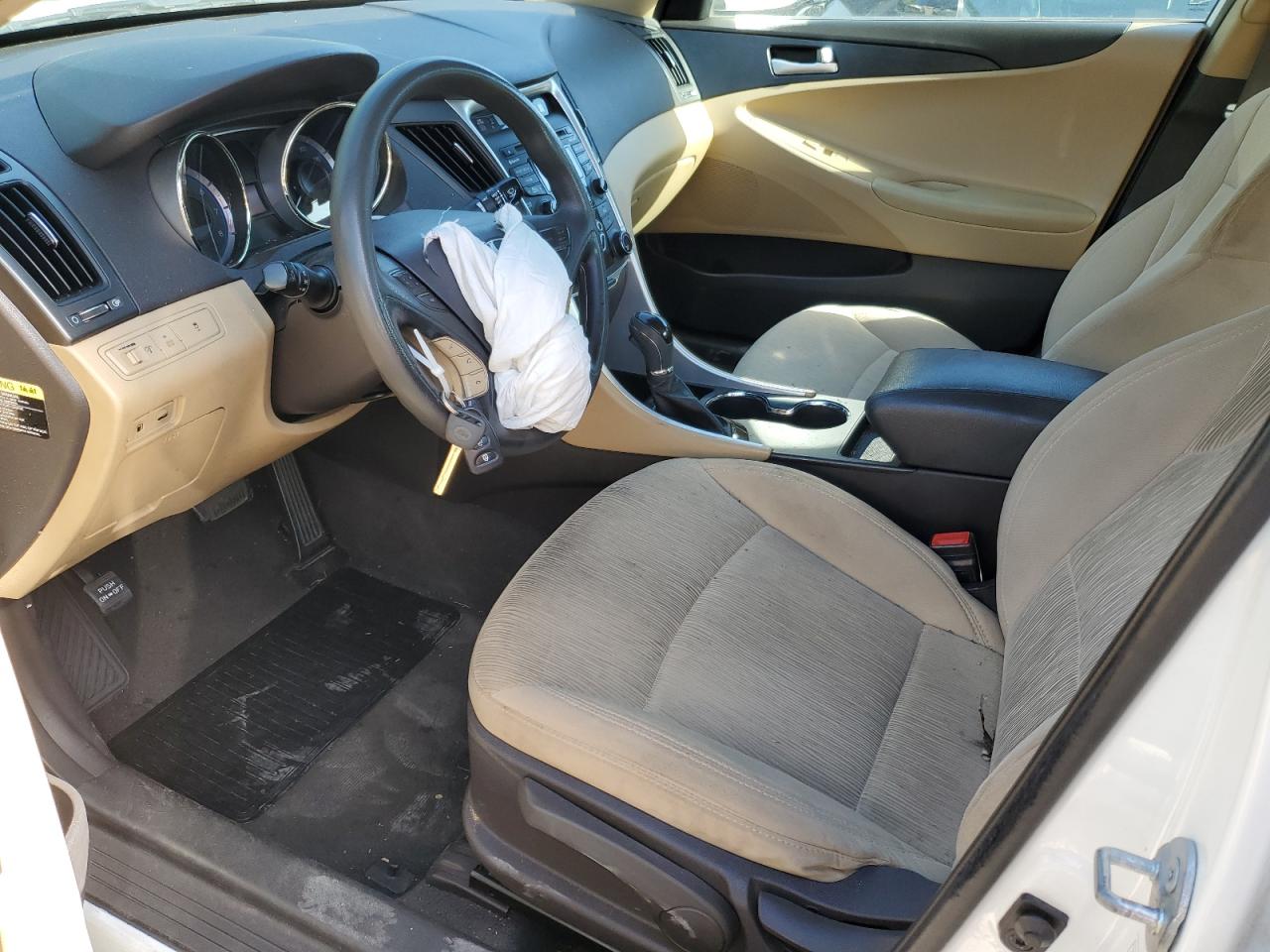 5NPEB4AC2DH665152 2013 Hyundai Sonata Gls