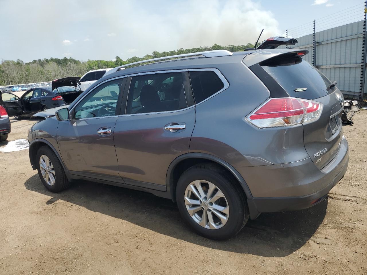 2016 Nissan Rogue S vin: KNMAT2MT9GP688884