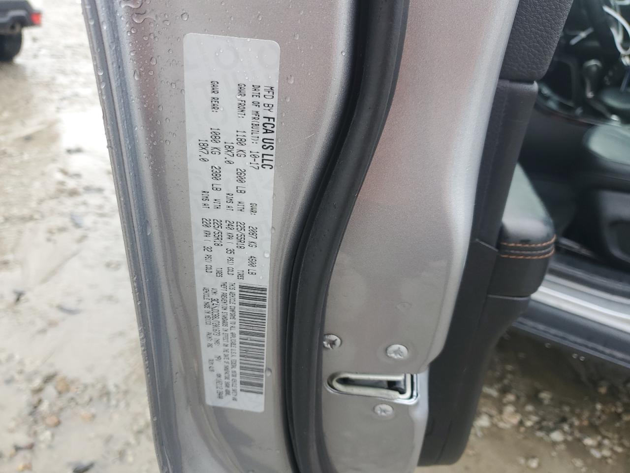 3C4NJDCB8JT201673 2018 Jeep Compass Limited