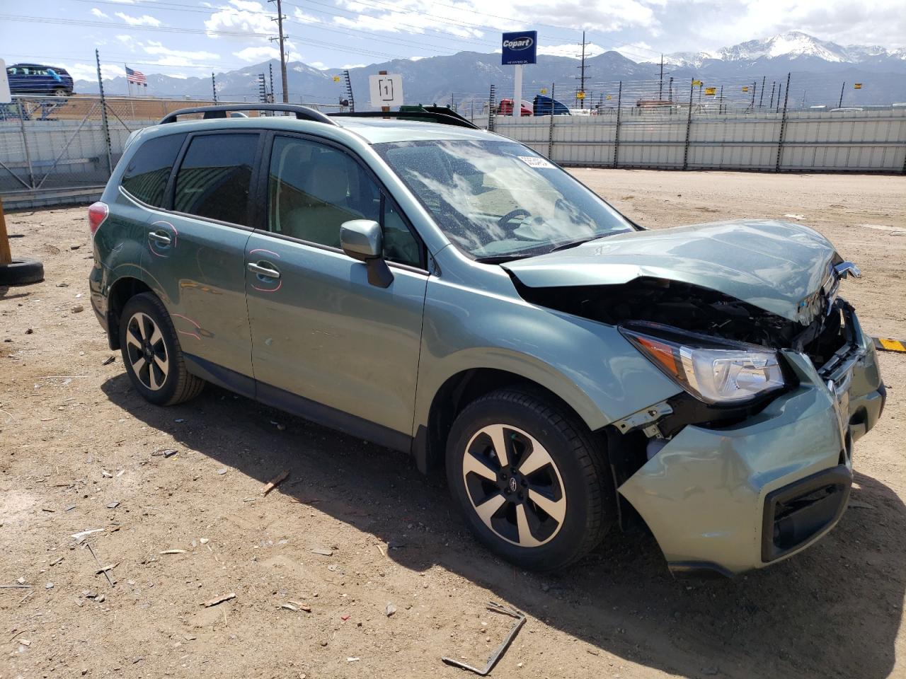 JF2SJAEC3JH549419 SUBARU FORESTER 2018