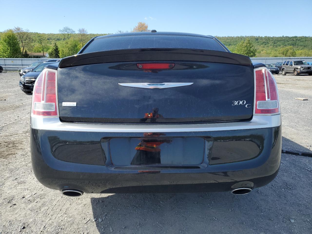 2C3CCAJGXEH352743 2014 Chrysler 300C Varvatos