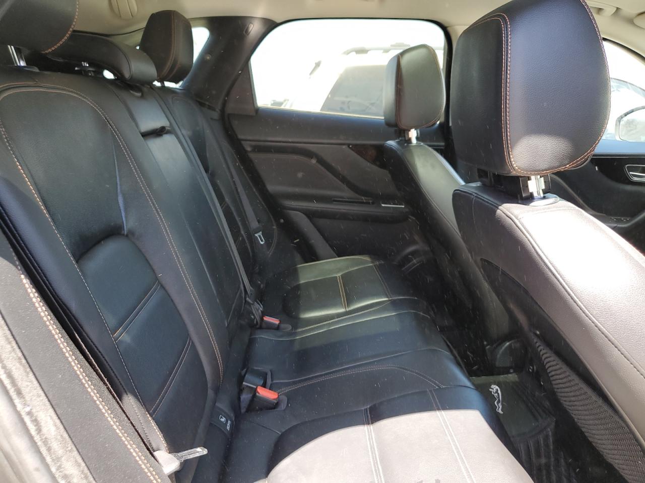SADCK2FX4JA351209 2018 Jaguar F-Pace Prestige