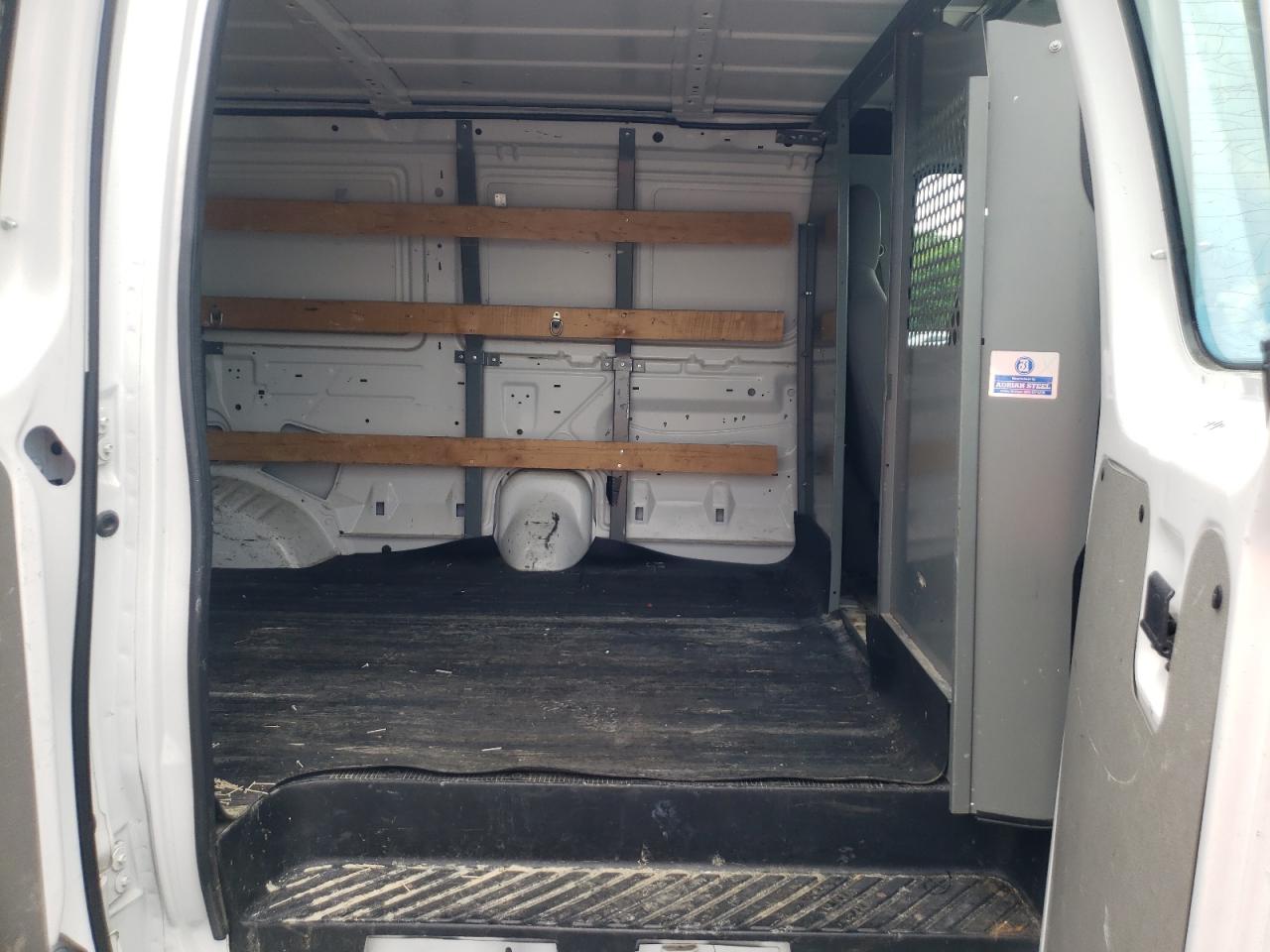 1FTNE2EW1ADA29162 2010 Ford Econoline E250 Van