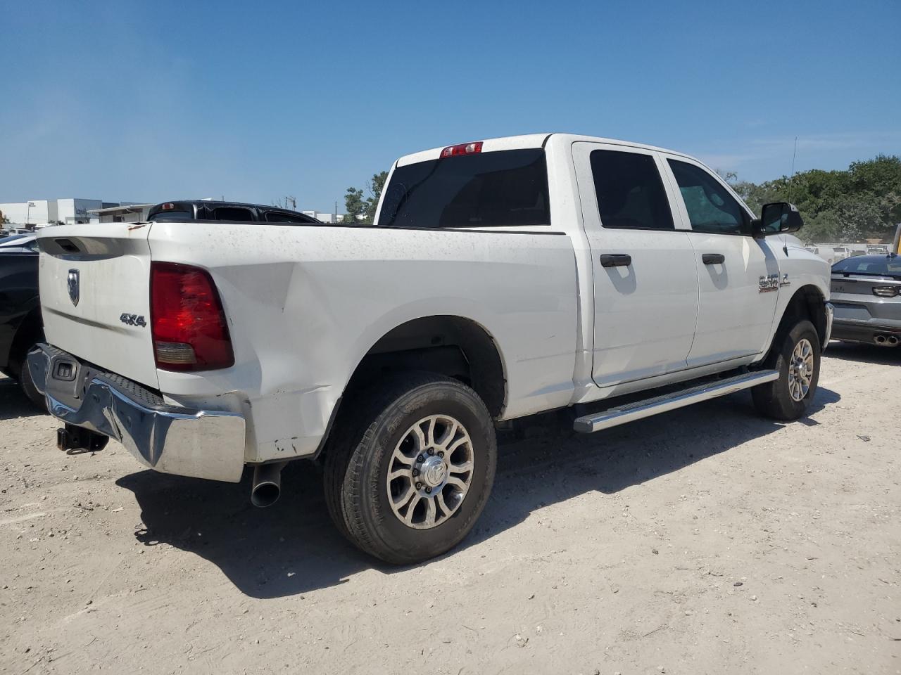 2018 Ram 2500 St vin: 3C6UR5CL6JG416830