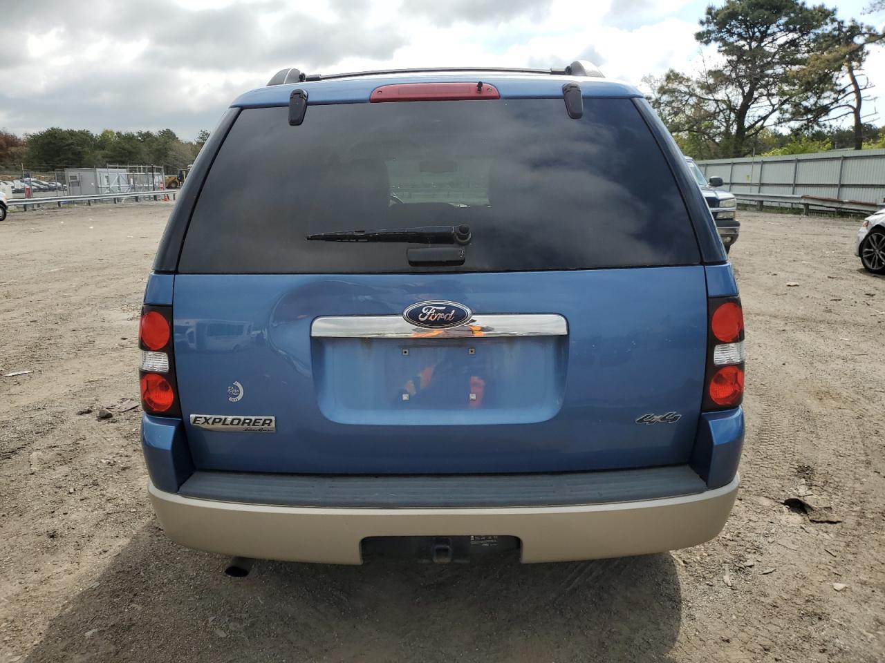 1FMEU74E49UA39927 2009 Ford Explorer Eddie Bauer