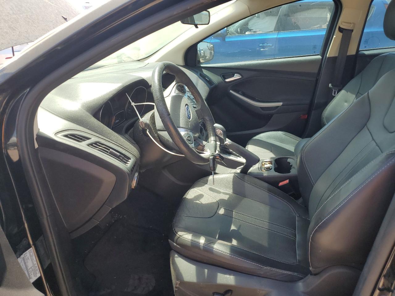 1FADP3F21EL317157 2014 Ford Focus Se