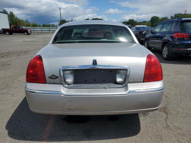 2009 Lincoln Town Car Signature Limited VIN: 2LNHM82V99X607717 Lot: 53638154