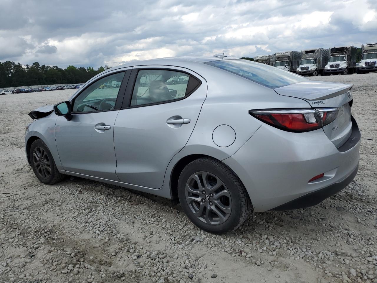 3MYDLBYV7KY528150 2019 Toyota Yaris L