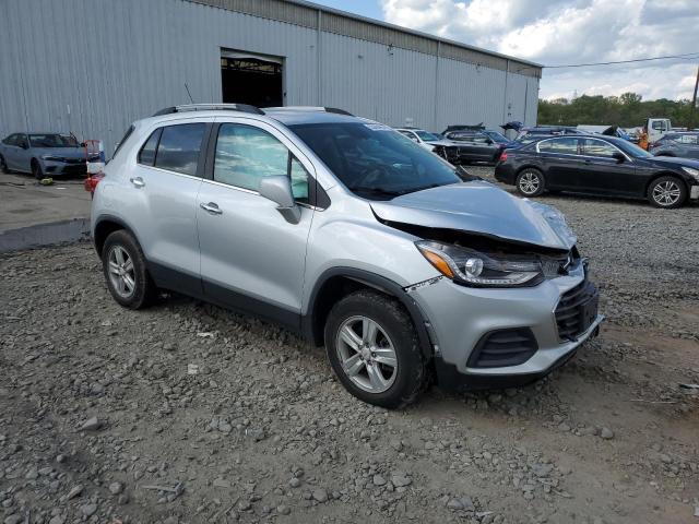 KL7CJPSB2LB021617 Chevrolet Trax 1LT 4