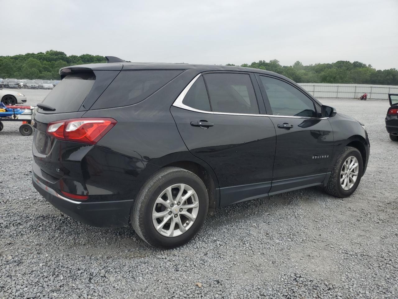 2GNAXJEVXJ6114212 2018 Chevrolet Equinox Lt