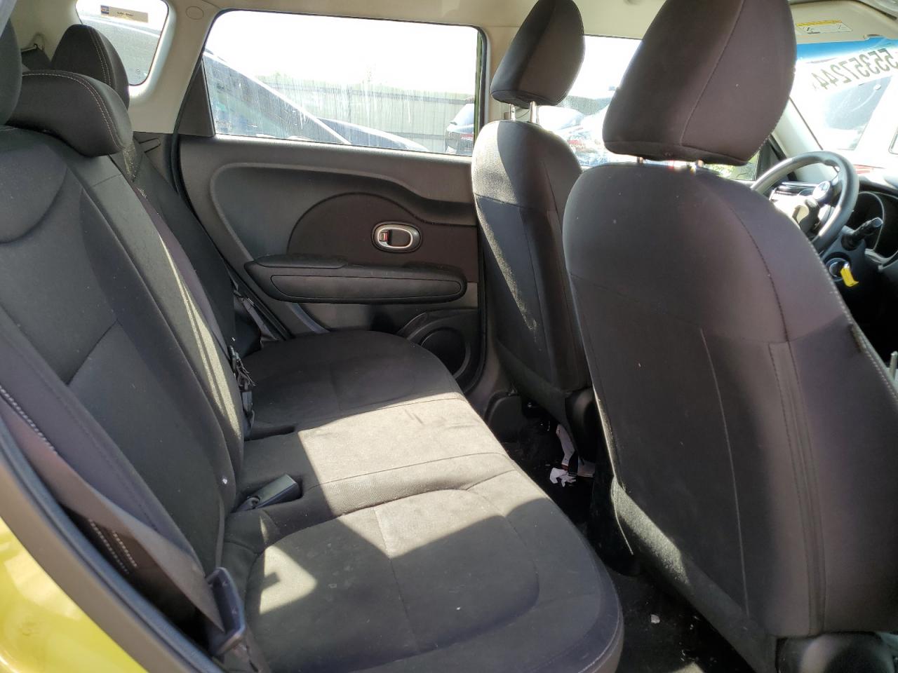 KNDJN2A26G7818612 2016 Kia Soul