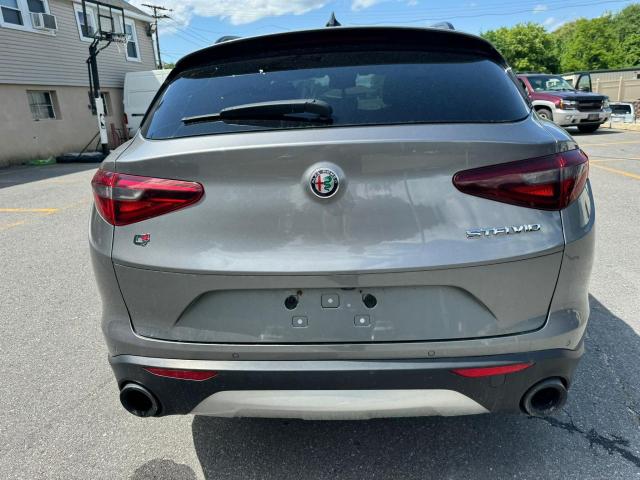 2018 Alfa Romeo Stelvio Sport VIN: ZASFAKPN4J7B82970 Lot: 57054374