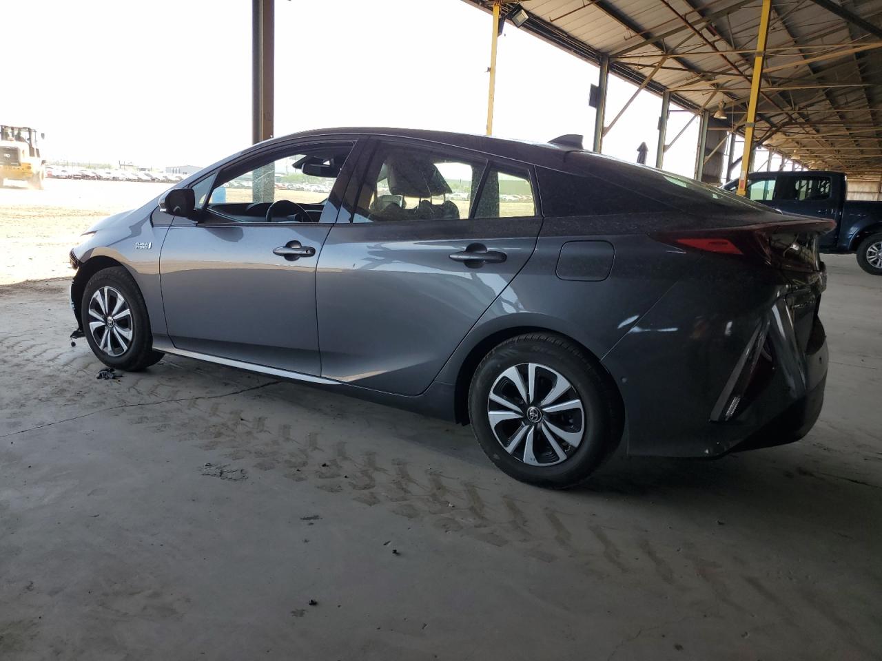 JTDKARFP2H3042095 2017 Toyota Prius Prime