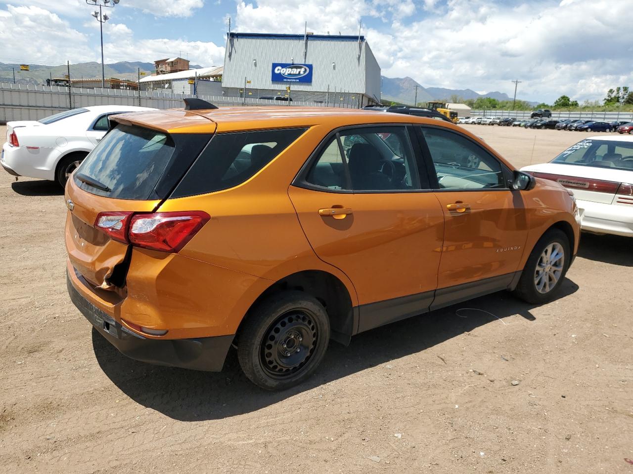 2019 Chevrolet Equinox Ls vin: 2GNAXHEV1K6244521