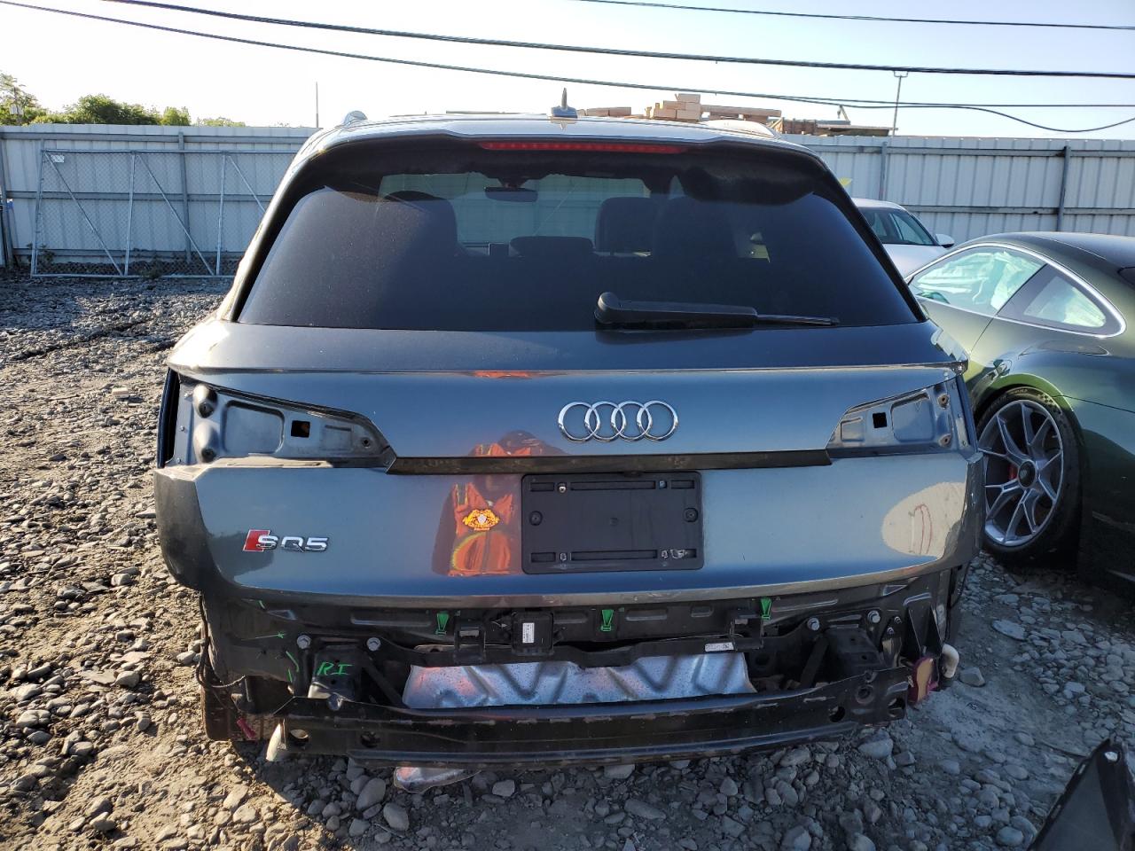 WA1B4AFY4K2001265 2019 Audi Sq5 Premium Plus