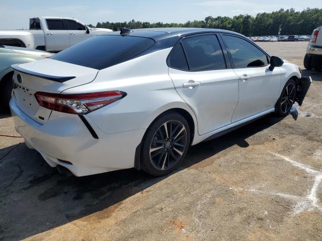 VIN 4T1B61HK9KU273965 2019 Toyota Camry, Xse no.3