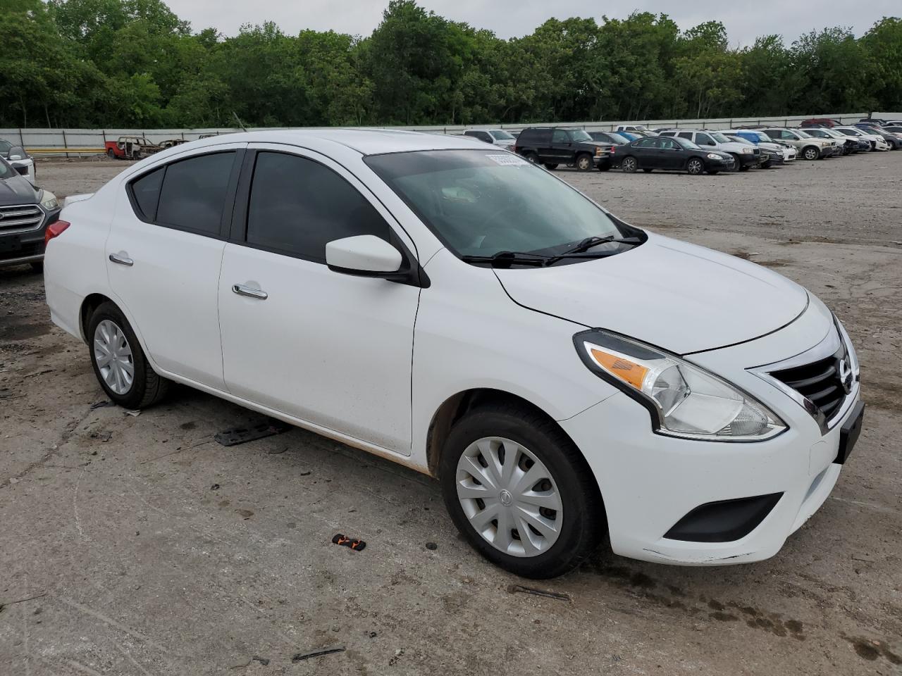 3N1CN7AP8JL885851 2018 Nissan Versa S