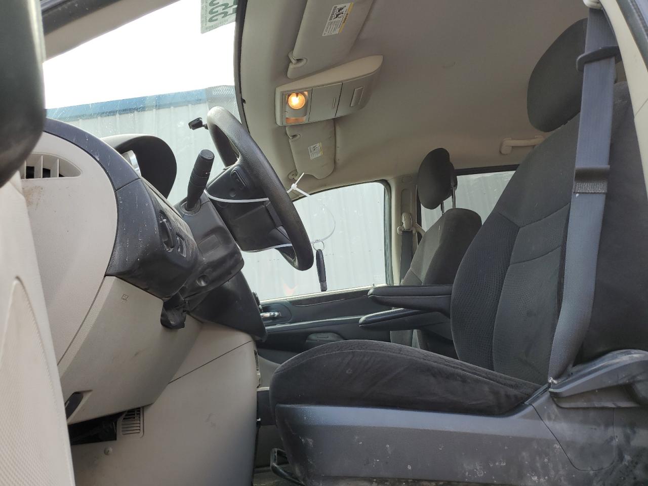 2C4RDGBG4ER471855 2014 Dodge Grand Caravan Se