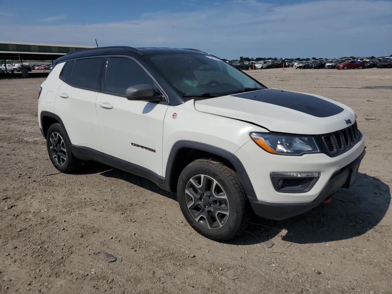 3C4NJDDB6KT771803 2019 Jeep Compass Trailhawk