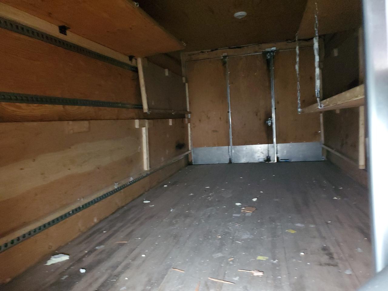 FORD ECONOLINE E450 SUPER DUTY CUTAWAY VAN