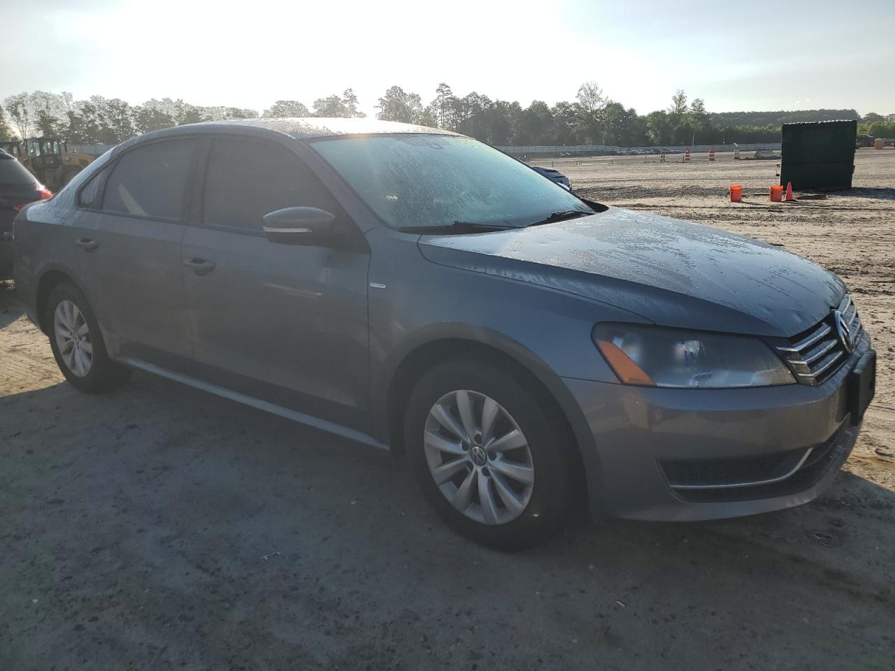 2014 Volkswagen Passat S vin: 1VWAS7A31EC072702