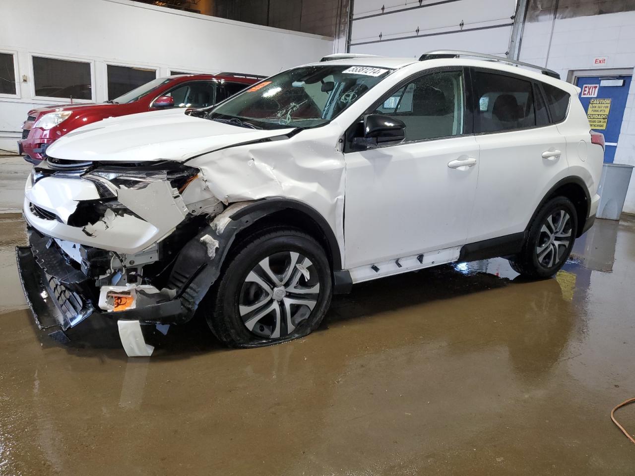 2018 Toyota Rav4 Le vin: JTMBFREV2JJ259486