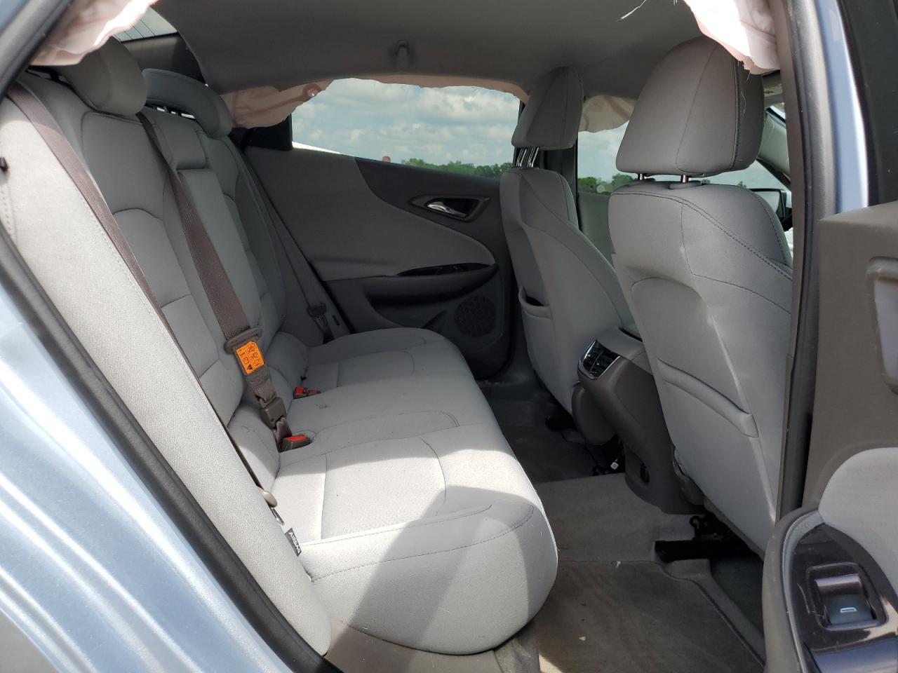 1G1ZD5ST4JF158333 CHEVROLET MALIBU 2018