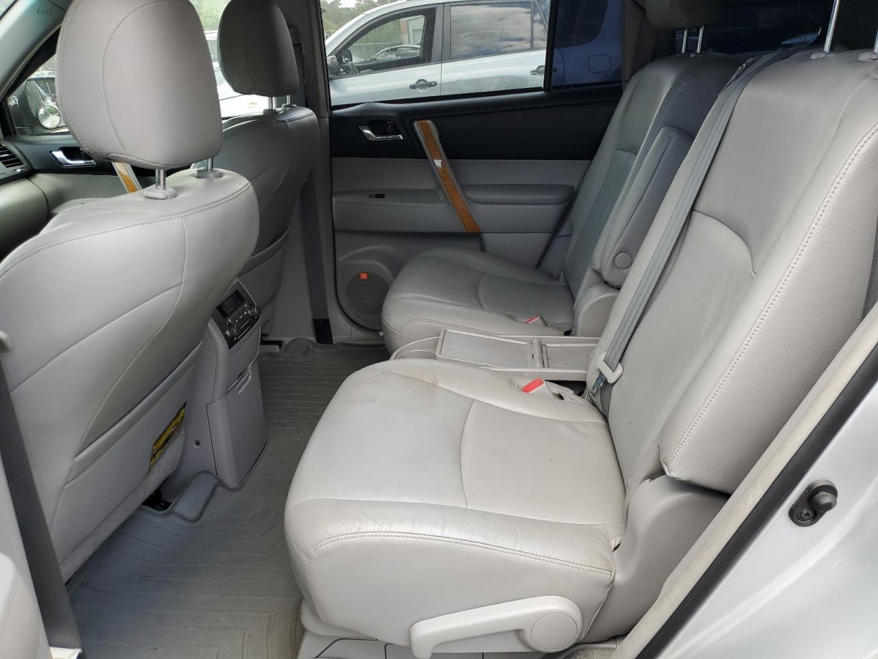 JTEJW3EH9A2042073 2010 Toyota Highlander Hybrid Limited