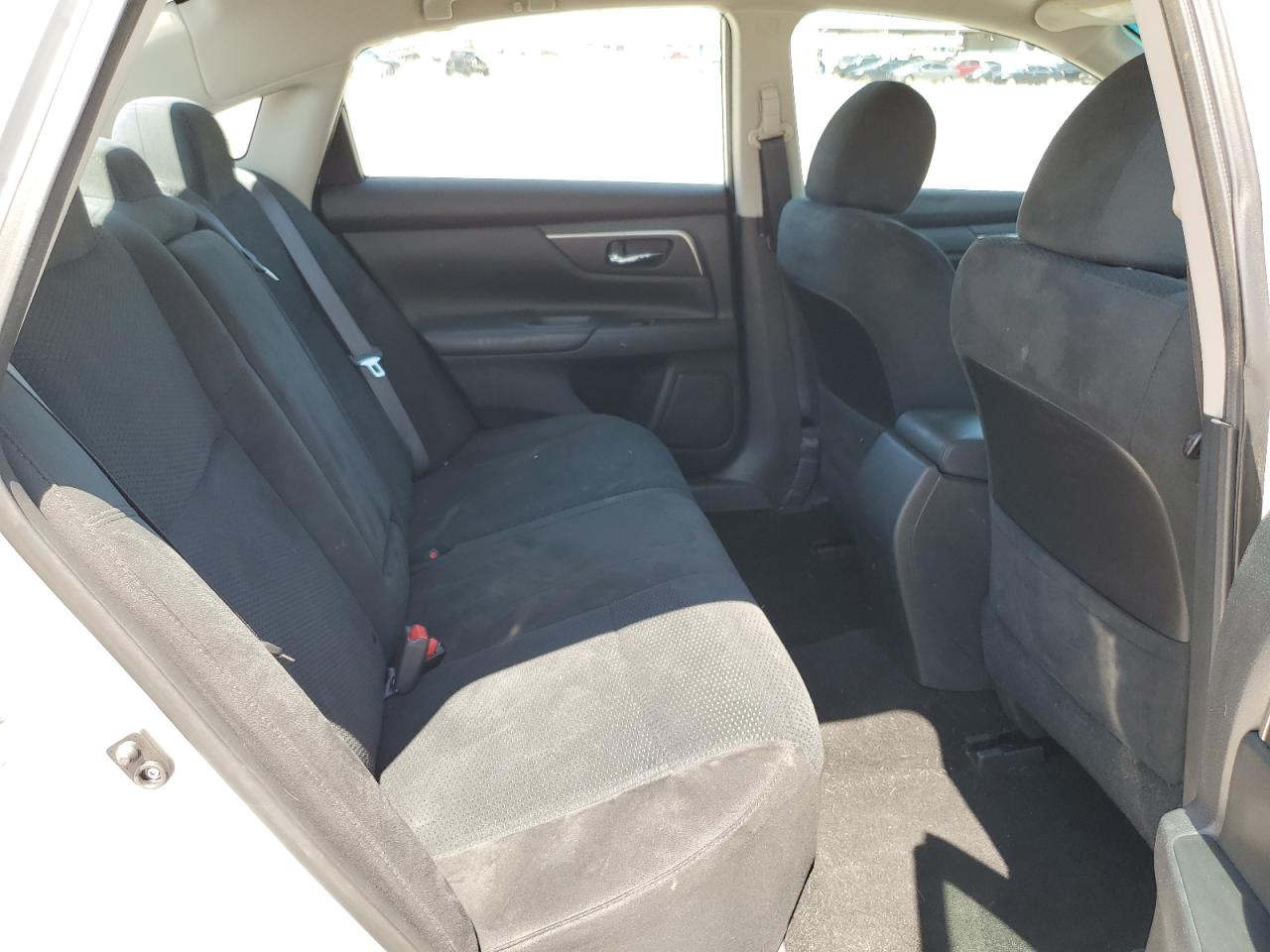 2015 Nissan Altima 2.5 vin: 1N4AL3AP4FC594985