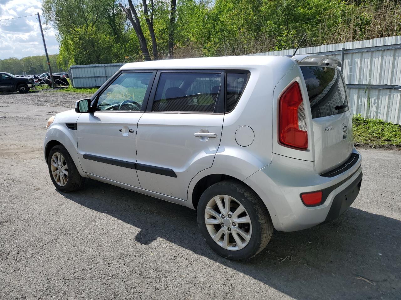 KNDJT2A62C7376124 2012 Kia Soul +