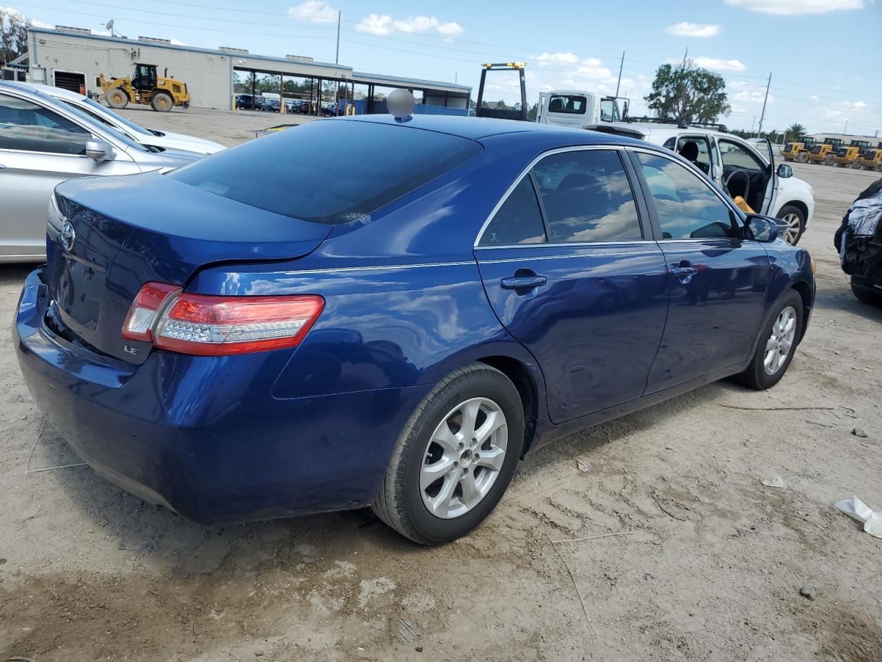 4T1BF3EK8BU607788 2011 Toyota Camry Base