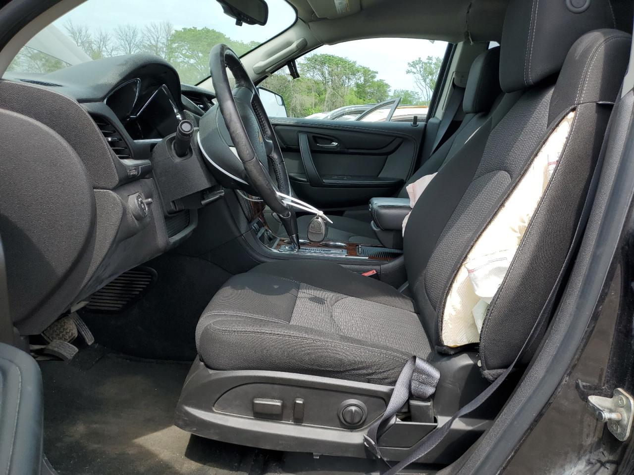 1GNKRGKD4DJ117207 2013 Chevrolet Traverse Lt