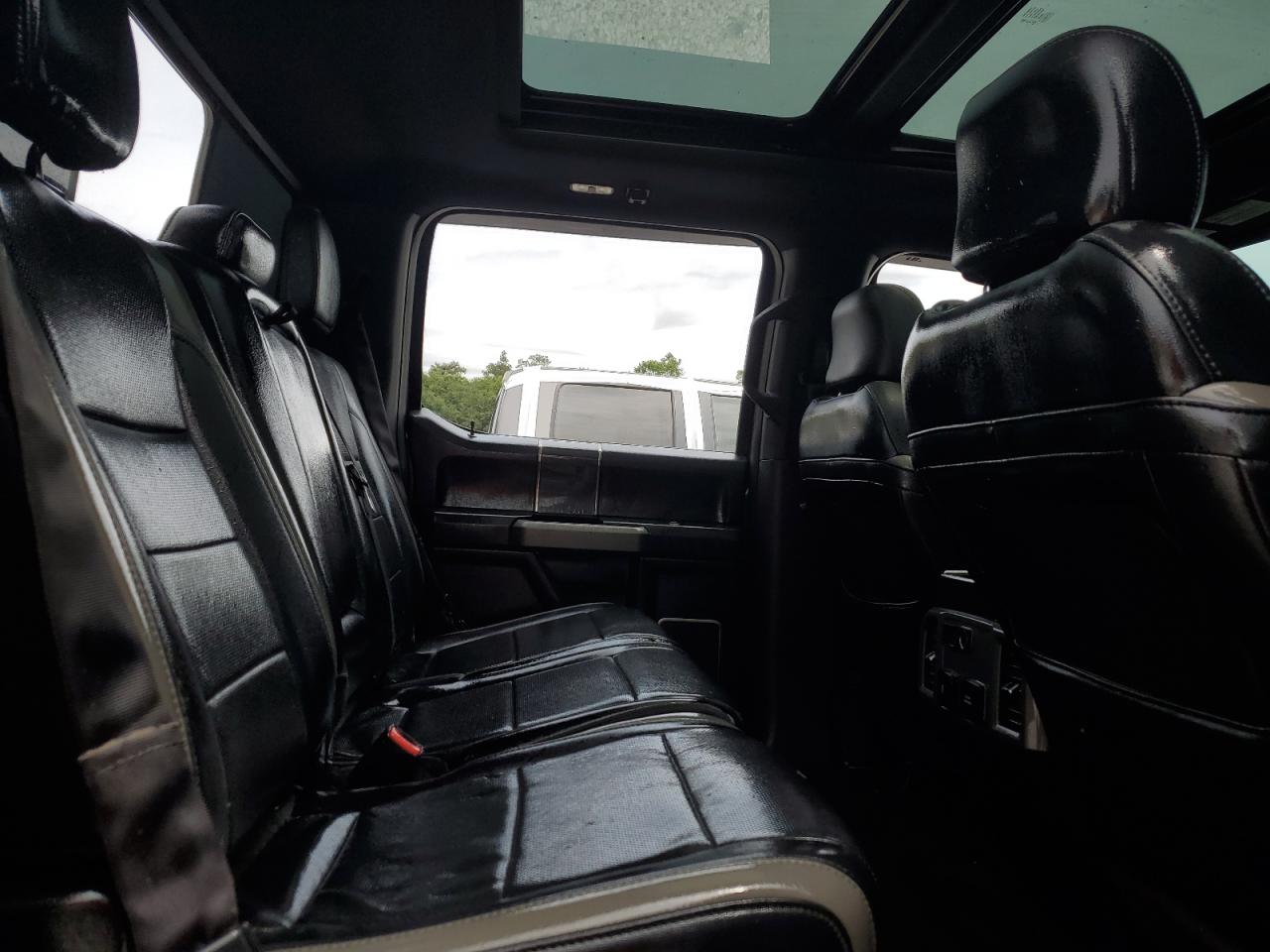 1FTFW1RG4HFC31183 FORD F150 2017