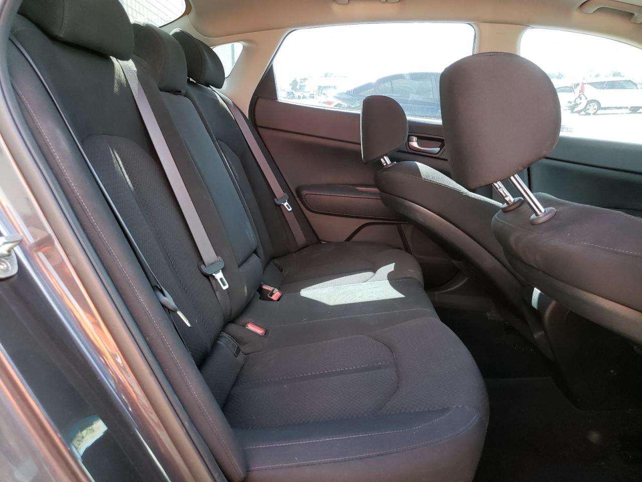 KNAGT4L34H5145816 2017 Kia Optima Lx