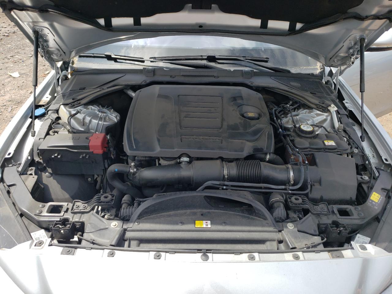 SAJAJ4FXXJCP34093 2018 Jaguar Xe Premium