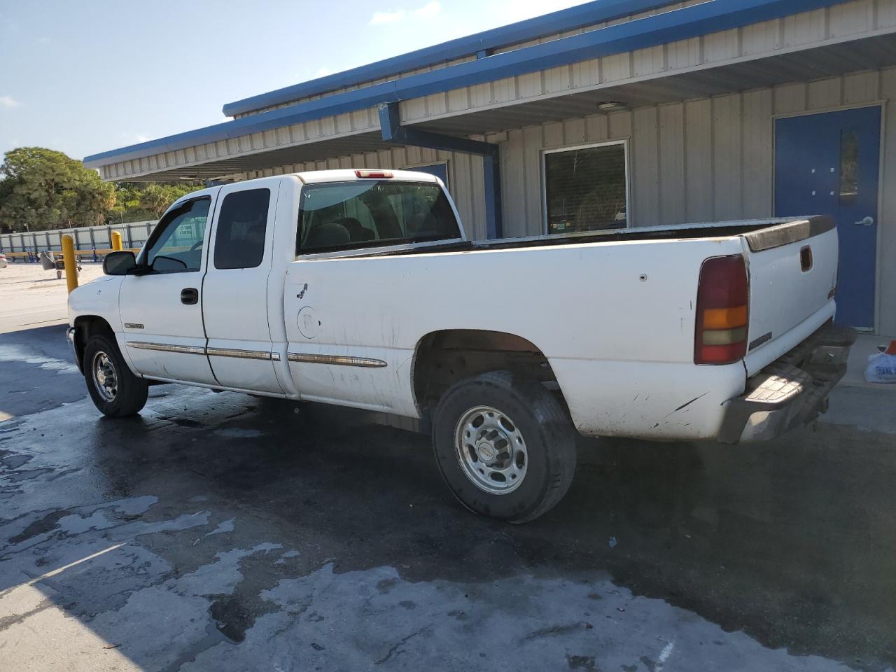 1GTGC29UXYE377862 2000 GMC New Sierra C2500