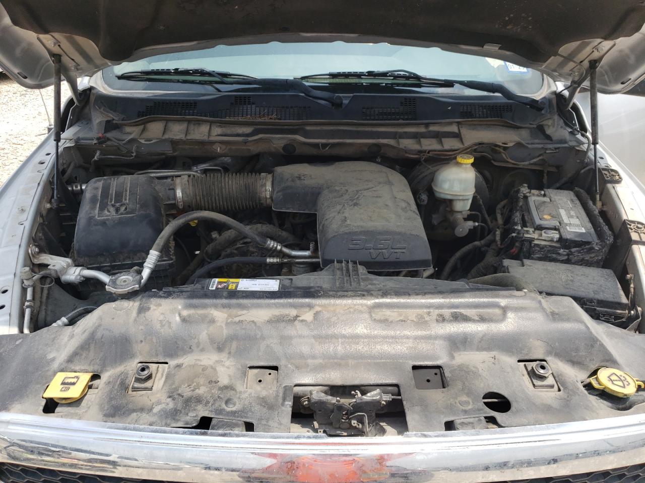 1C6RR6GG6FS607415 2015 Ram 1500 Slt