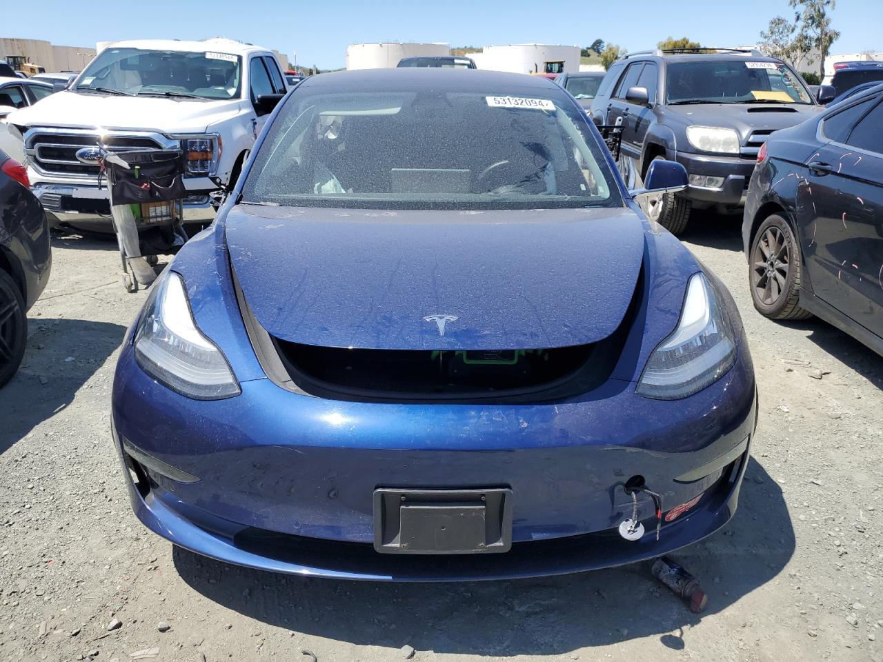 2018 Tesla Model 3 vin: 5YJ3E1EA4JF076443