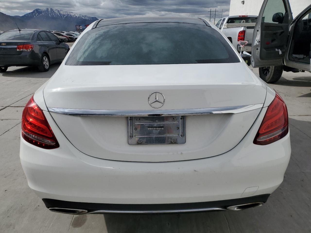 55SWF4KB5FU001409 2015 Mercedes-Benz C 300 4Matic