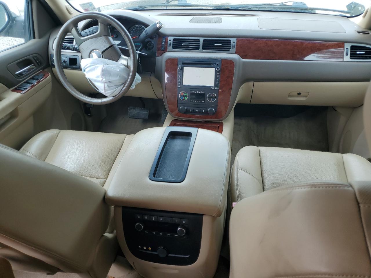 1GNSCCE00CR287826 2012 Chevrolet Tahoe C1500 Ltz