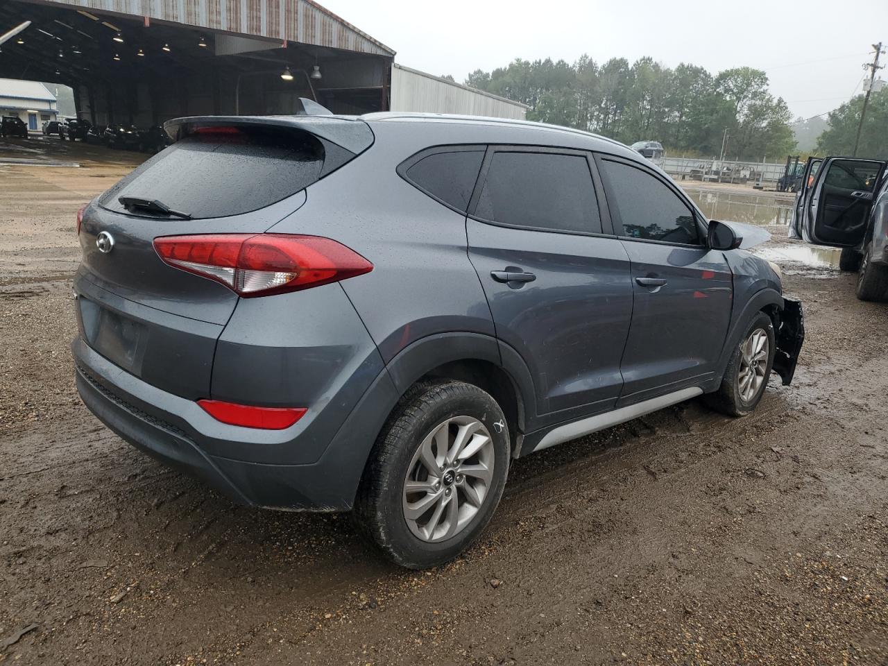 KM8J33A42JU615122 2018 Hyundai Tucson Sel