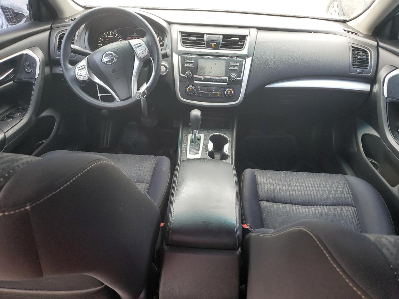 1N4AL3AP0GN371946 2016 Nissan Altima 2.5