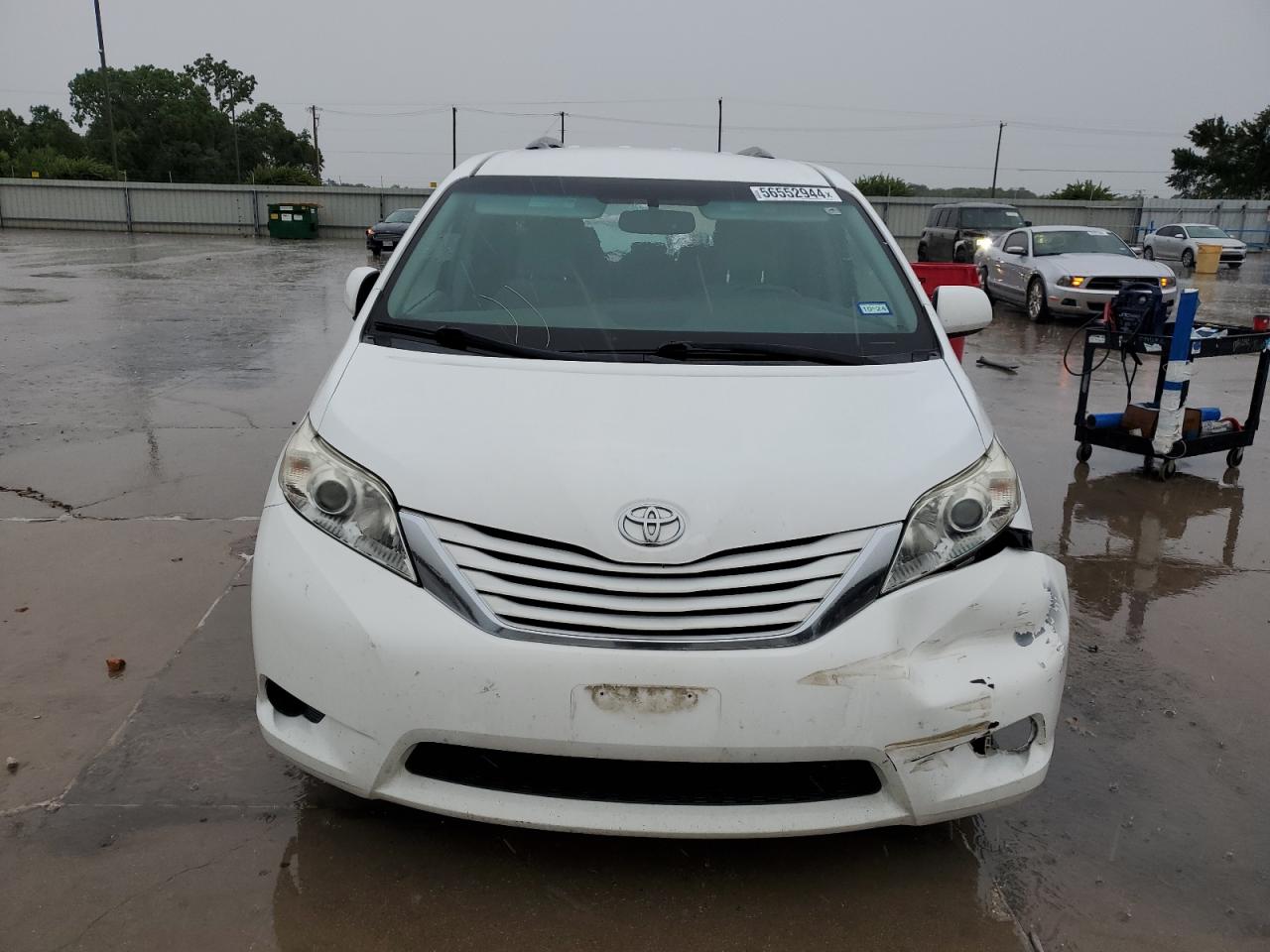 2015 Toyota Sienna Le vin: 5TDKK3DC7FS618656