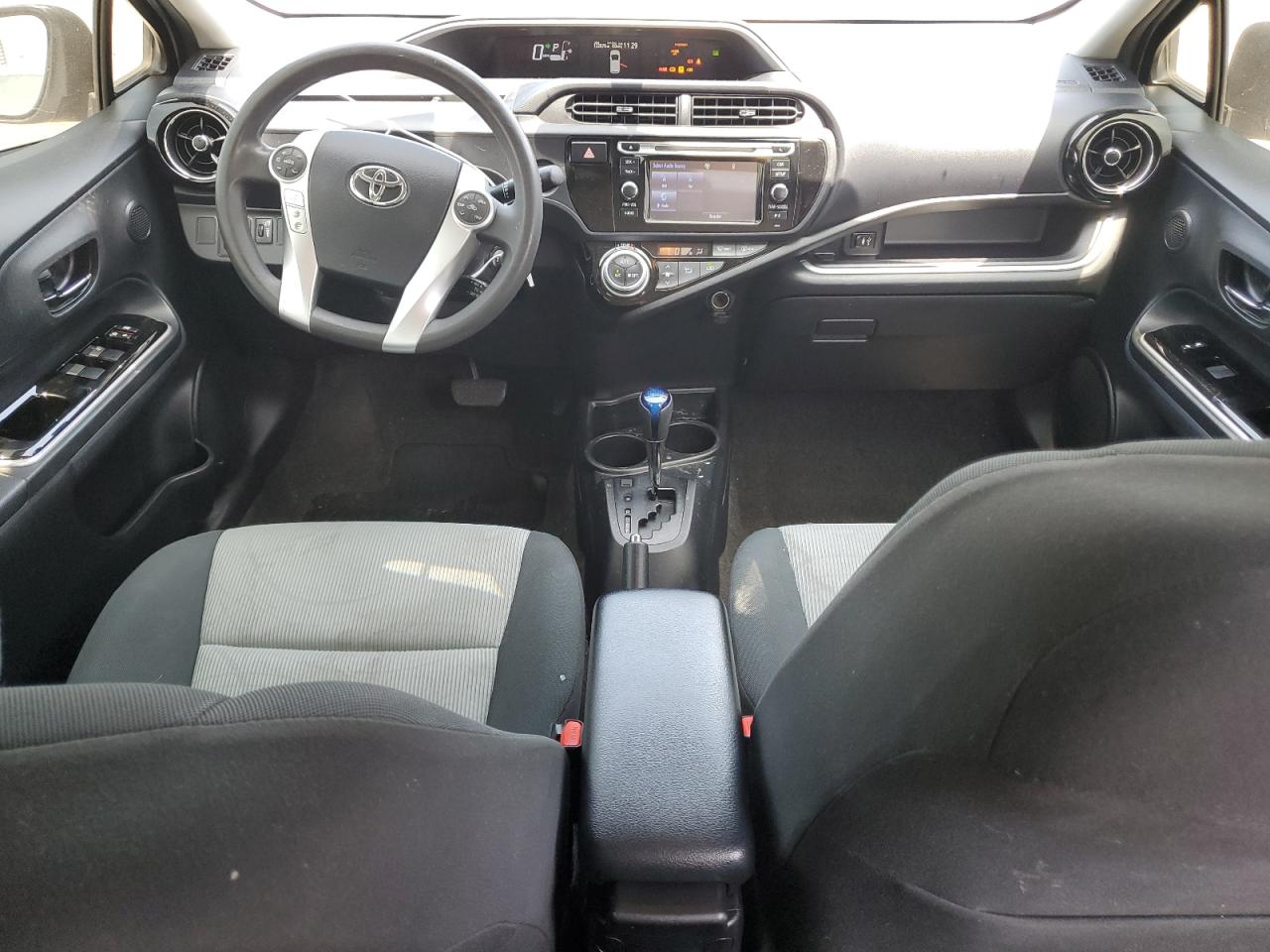 JTDKDTB37F1583563 2015 Toyota Prius C