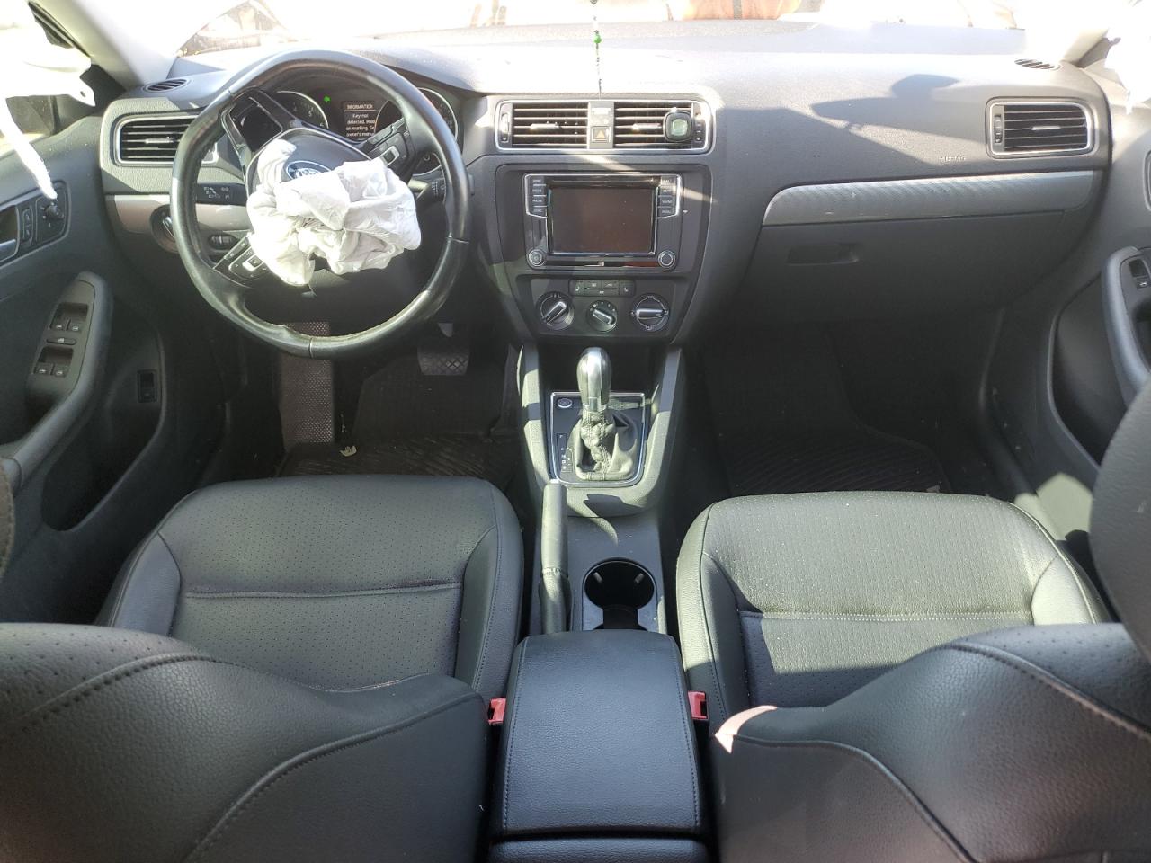 3VWDB7AJ8HM298380 2017 Volkswagen Jetta Se