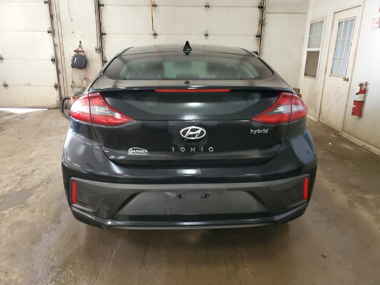 KMHC75LC2JU065840 2018 Hyundai Ioniq Sel