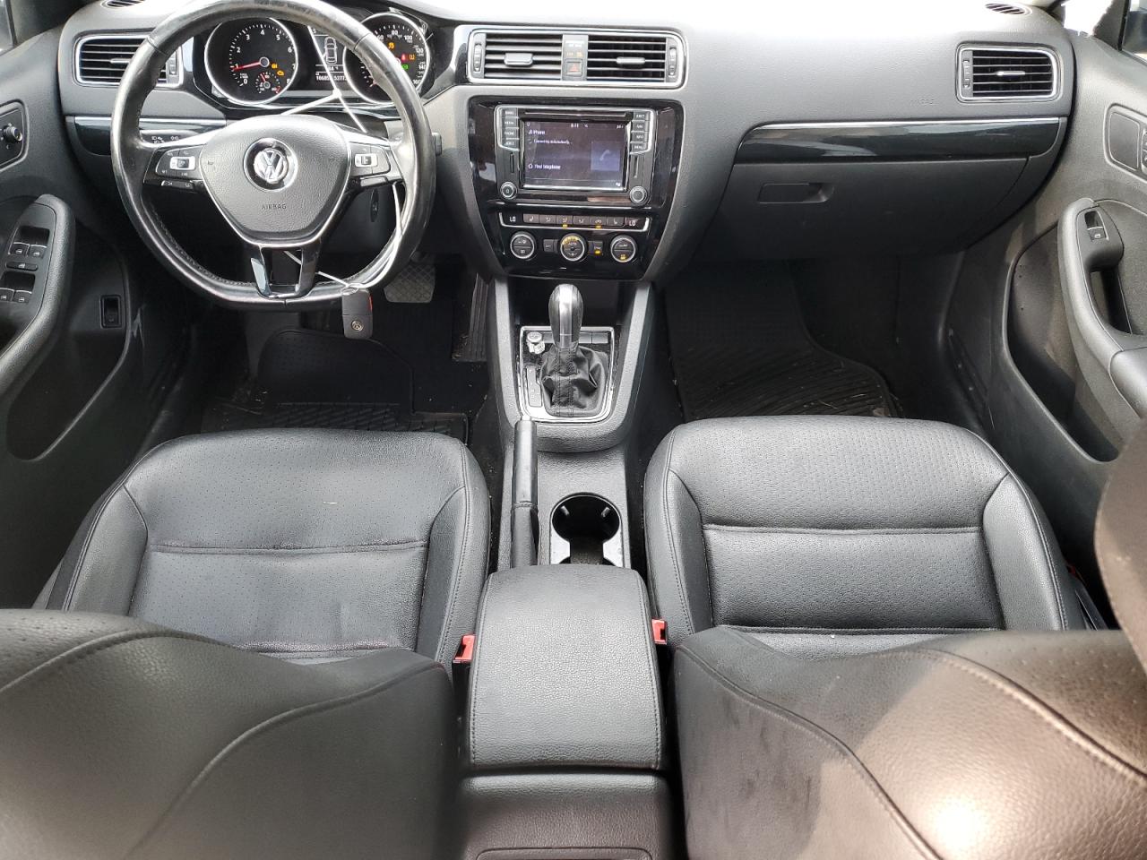 3VWL17AJ9HM363736 2017 Volkswagen Jetta Sel