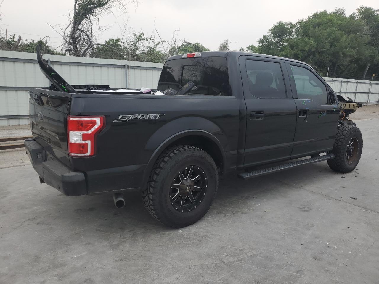 1FTEW1C57JKC50164 2018 Ford F150 Supercrew