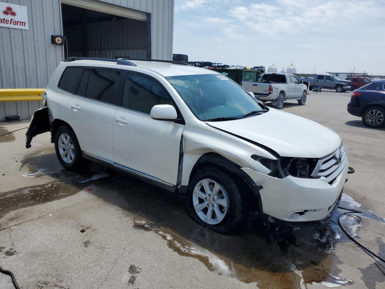 5TDZA3EH3DS041570 2013 Toyota Highlander Base